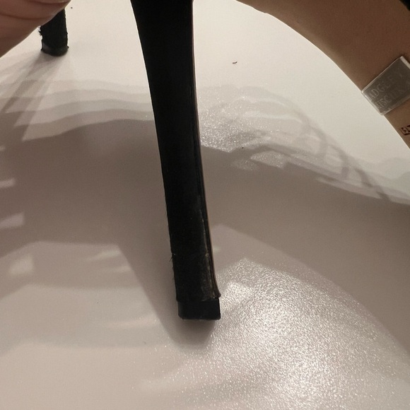 Badgely Mischka Randee Black Satin Heel Size 8 - Picture 9 of 11